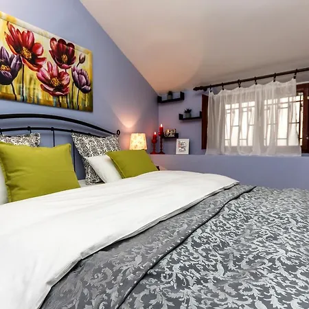 Apartment Dalmatian Cottage, Pedestrian Zone