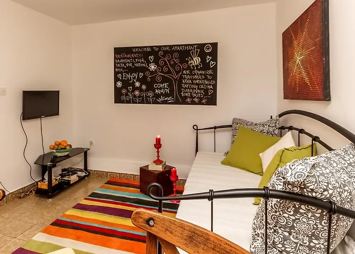 Dalmatian Cottage, Pedestrian Zone * Split