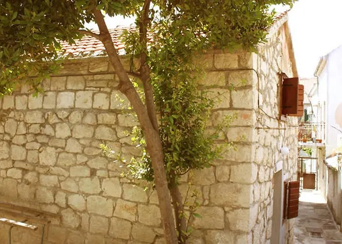 Dalmatian Cottage, Pedestrian Zone * Σπλιτ