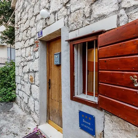 Dalmatian Cottage, Pedestrian Zone * سبليت